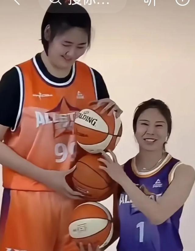 女篮世青赛名单出炉!小王思雨领衔2米26张子宇缺席!的简单介绍