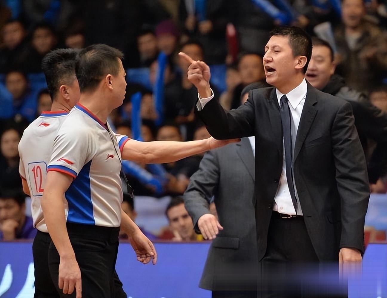 开云体育-郭士强执教中国男篮战绩1胜11负最近11场全败(郭士强担任过中国男篮主教练吗)