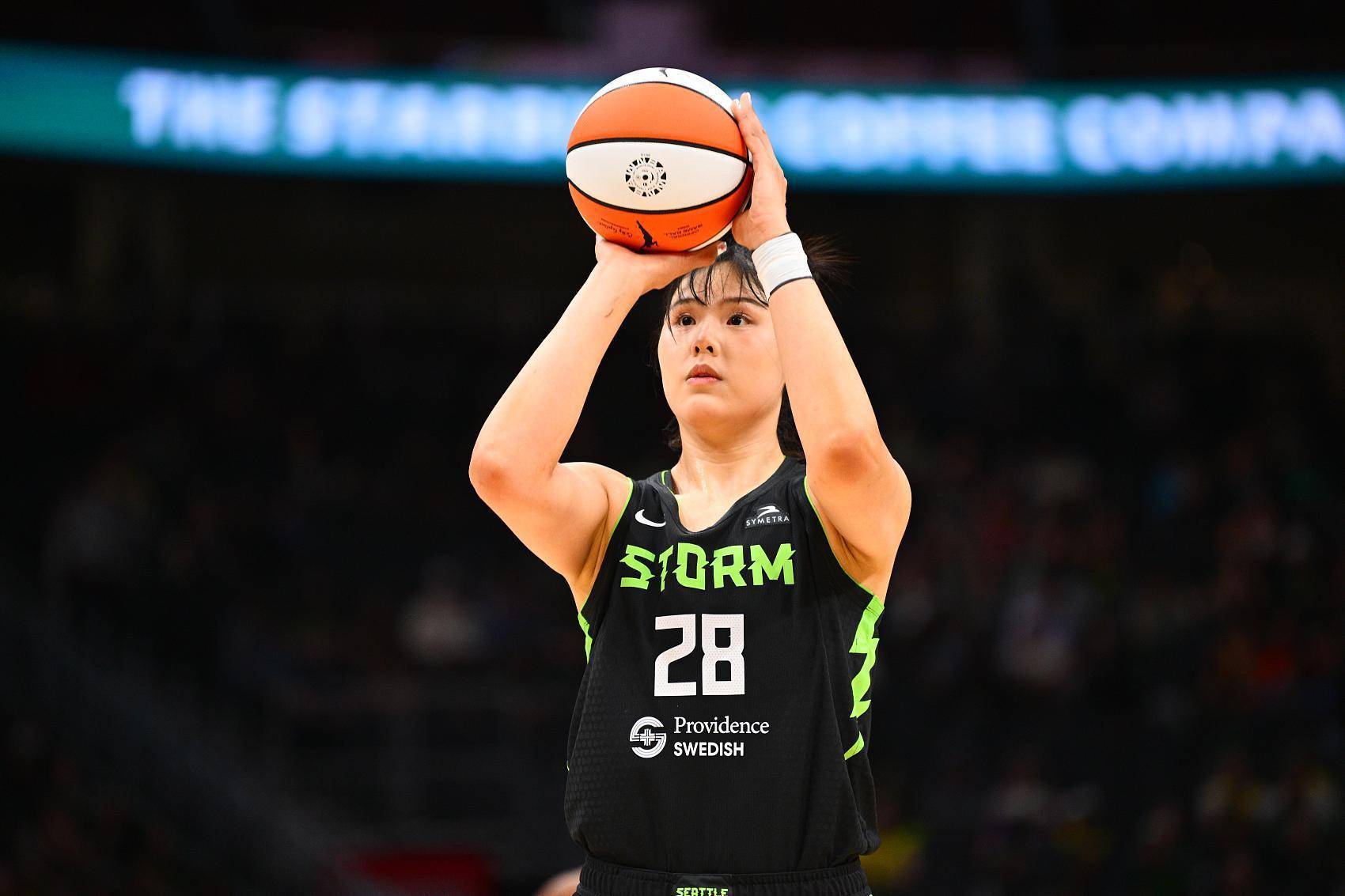WNBA-李月汝10分8篮板飞翼末节逆转王牌未果(李月汝在wnba的表现)