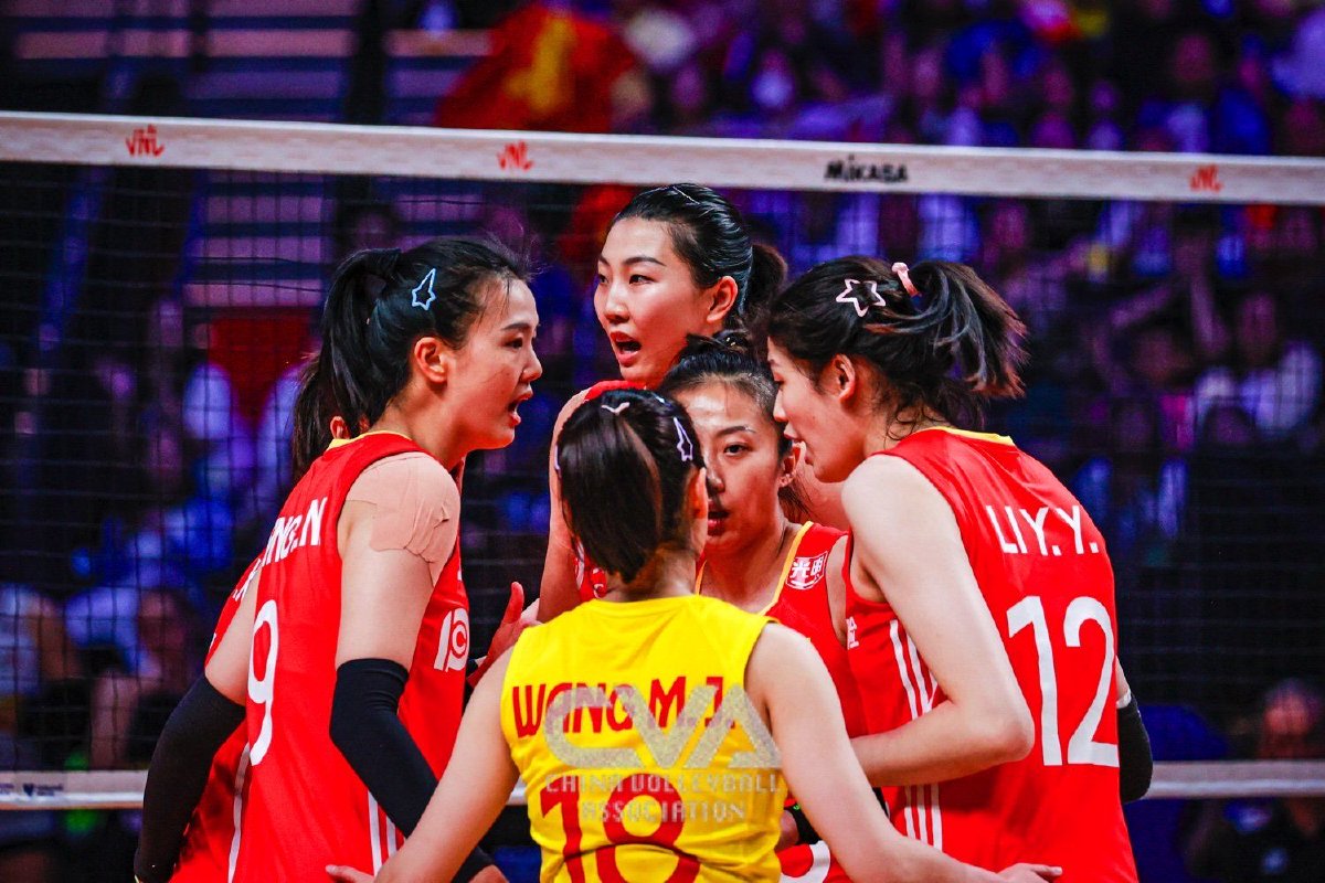 开云体育-世界女排联赛-中国女排0-3意大利香港站3胜1负收官(2021年世界女排联赛中国对意大利)