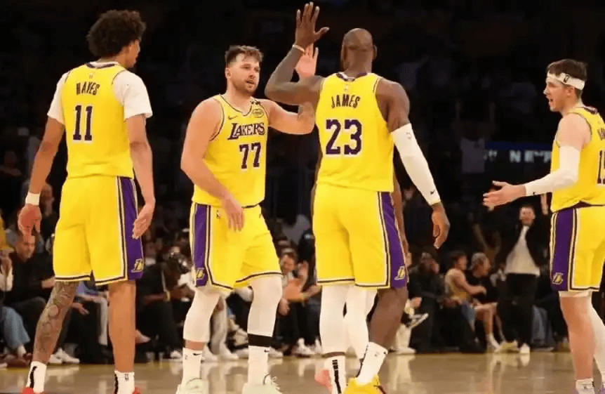 开云体育-NBA激情交易夜：湖人收获意外，勇士内线危机，火箭如鱼得水！的简单介绍